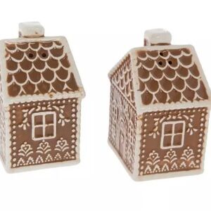 Gingerbread House Salt and Pepper Shakers